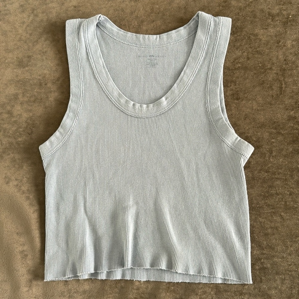 Brandy Melville cropped cut tank top. Ribbed. Color- light gray. Size- one size